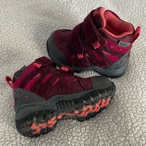 Toddlers LL Bean snow boots